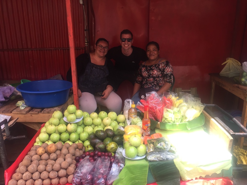 Fruitverkoop El Salvador Joeri