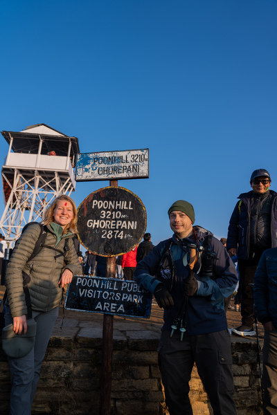 Foto bij bord Poonhill