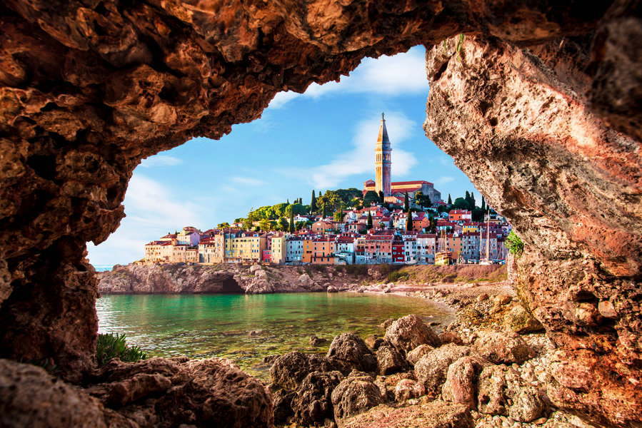 Piran_center_beach