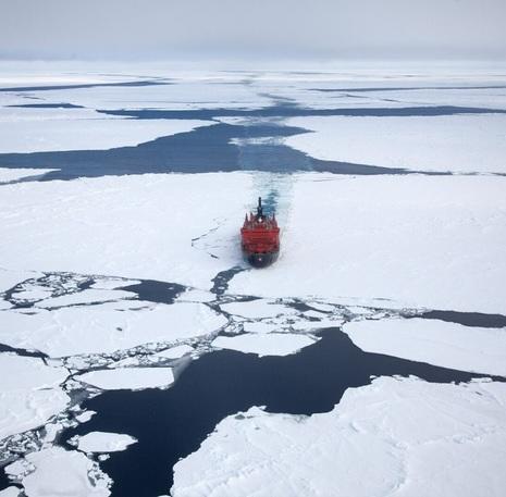 Noordpool ijsbreker schip