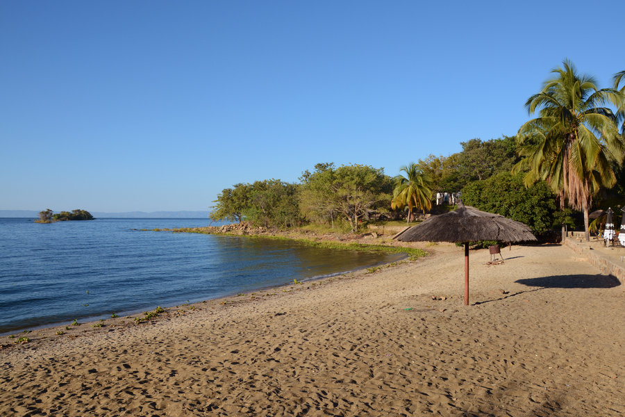 Strandje aan het Karibameer