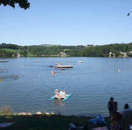 Fietsvakantie in de Aveyron Lac de Villefrance de Panat