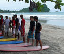 Costa Rica surfen, kinderen, surfplanken, strand, zee