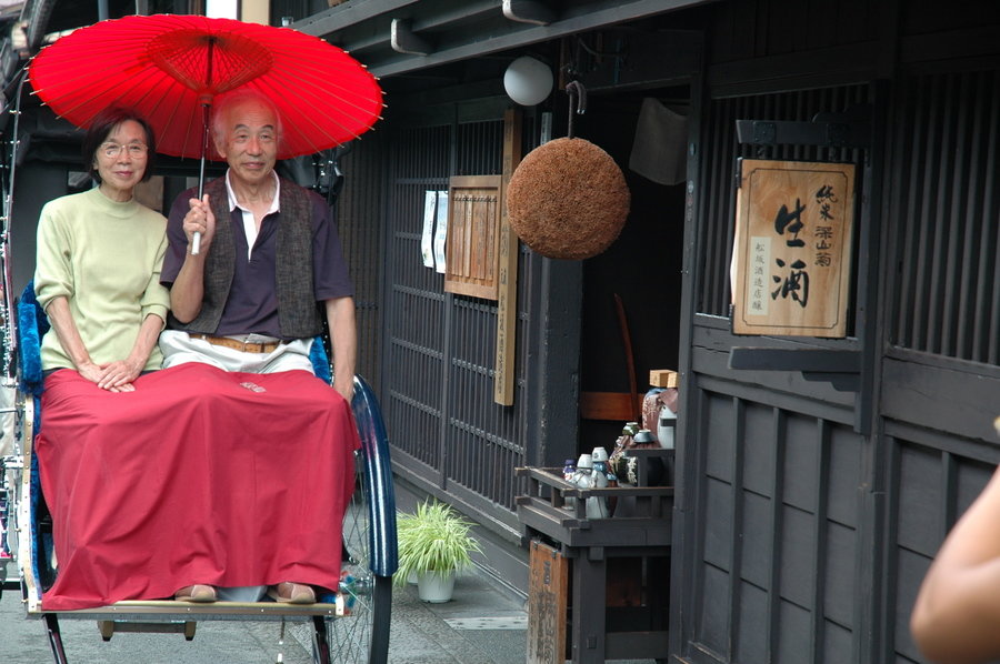 15 Tsumago mensen in wagen