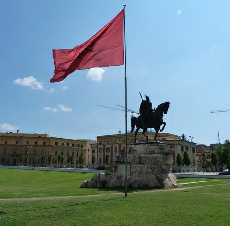 Tirana Skanderberg plein
