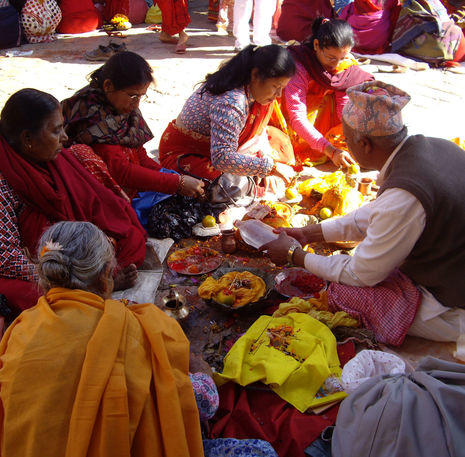 Familiereis Nepal versieringen Changu Nayaran