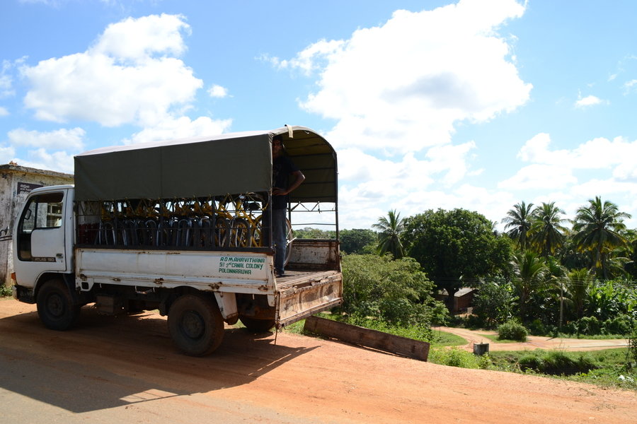 Polonnaruwa Fietsen - ophaalbusje