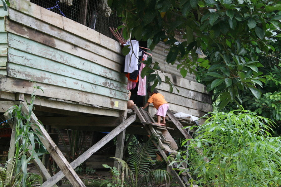 Familiereis Maleisisch Borneo lokale bevolking