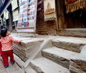 Rondreis Nepal Bhaktapur kinderen