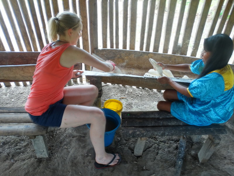 Rondreis Ecuador en Galapagos Cuyabeno Yuca raspen